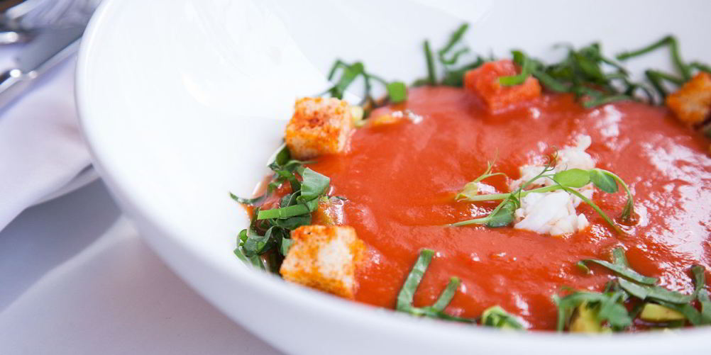 Как приготовить гаспачо с крабовыми палочками