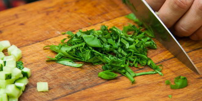 Рецепт гаспачо с крабовыми палочками