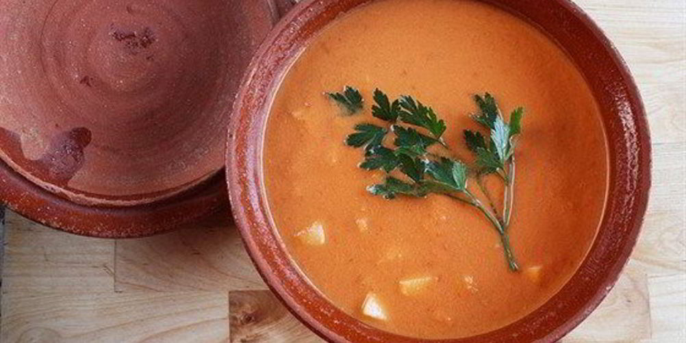 Как приготовить гаспачо с томатами и персиками