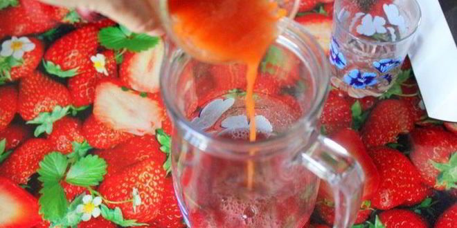 Рецепт томатна-вишневого гаспачо в стаканах