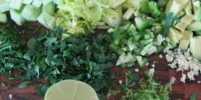 Рецепт зеленого гаспачо для сыроедов