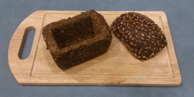 Рецепт горохового супа с копченостями в хлебе