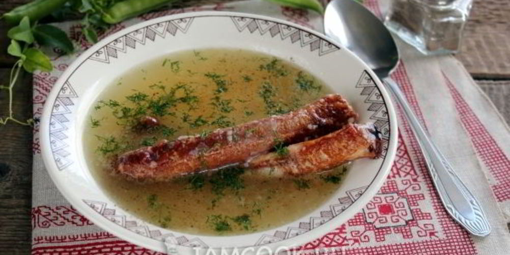 Как приготовить гороховый суп с копчеными ребрышками в мультиварке