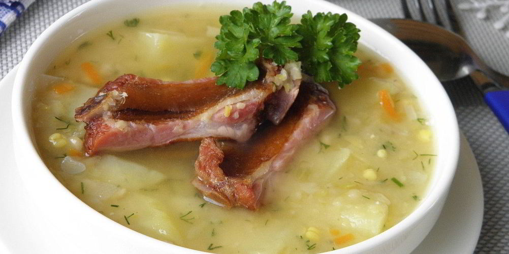 Как приготовить гороховый суп с копчеными ребрышками