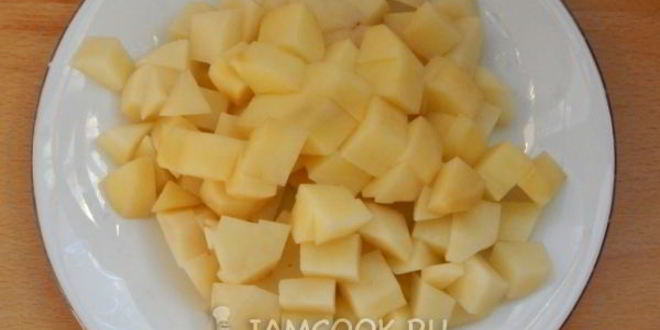 Рецепт горохового супа с копчеными свиными ребрами