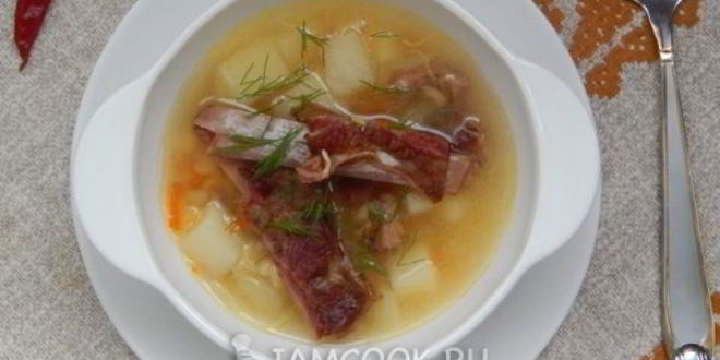 Рецепт горохового супа с копчеными свиными ребрами