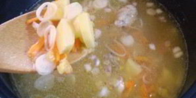 Рецепт горохового супа с курицей в мультиварке