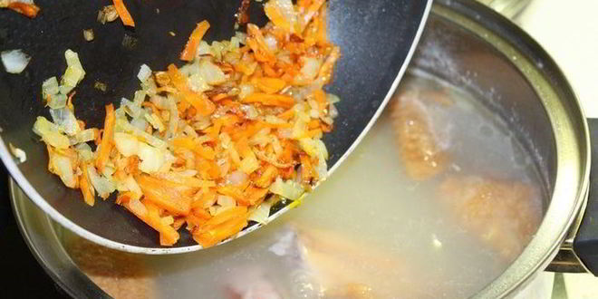 Рецепт горохового супа с рулетиками