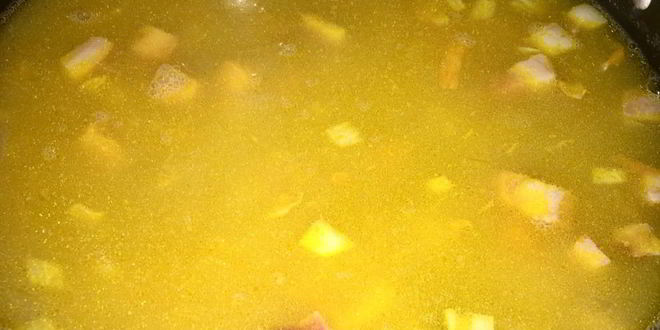 Рецепт горохового супа с варено-копченой рулькой