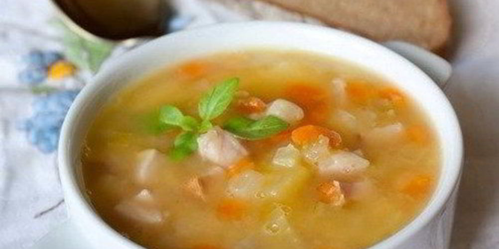 Как приготовить гороховый суп с ветчиной по-домашнему