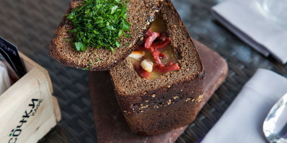 Как приготовить гороховый суп в буханке