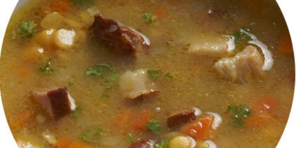 Как приготовить суп гороховый с копченостями