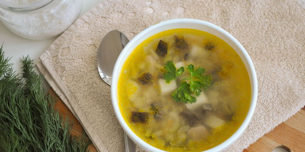 Как приготовить грибной суп с перловкой и сельдереем