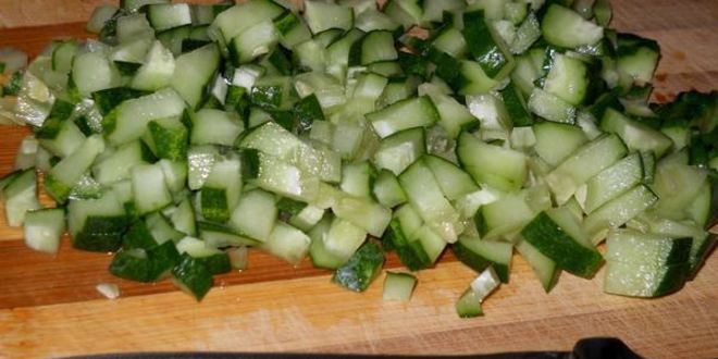 Рецепт холодного крема-супа с авокадо на кефире