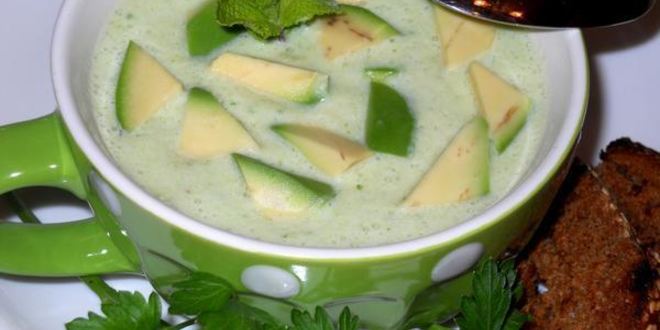 Рецепт холодного крема-супа с авокадо на кефире