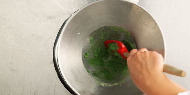 Рецепт холодного огуречного супа с лососем