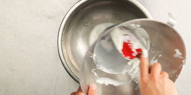 Рецепт холодного огуречного супа с лососем