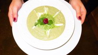 Рецепт Холодного супа из авокадо с приправой из кинзы