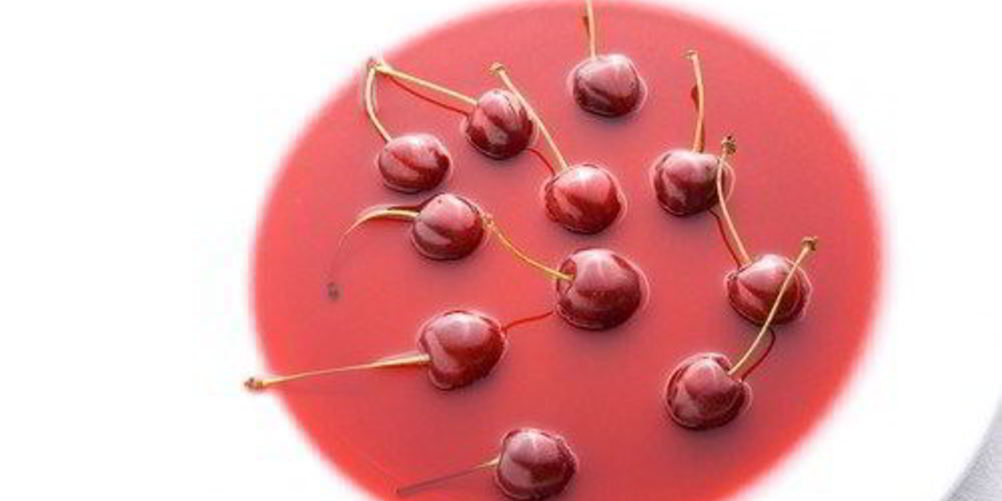 Как приготовить холодный вишневый суп с бренди