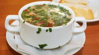 Рецепт Окрошки мясной с окороком и языком