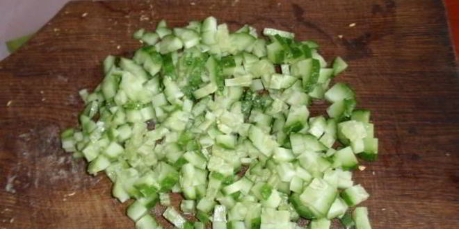 Рецепт окрошки на курином бульоне