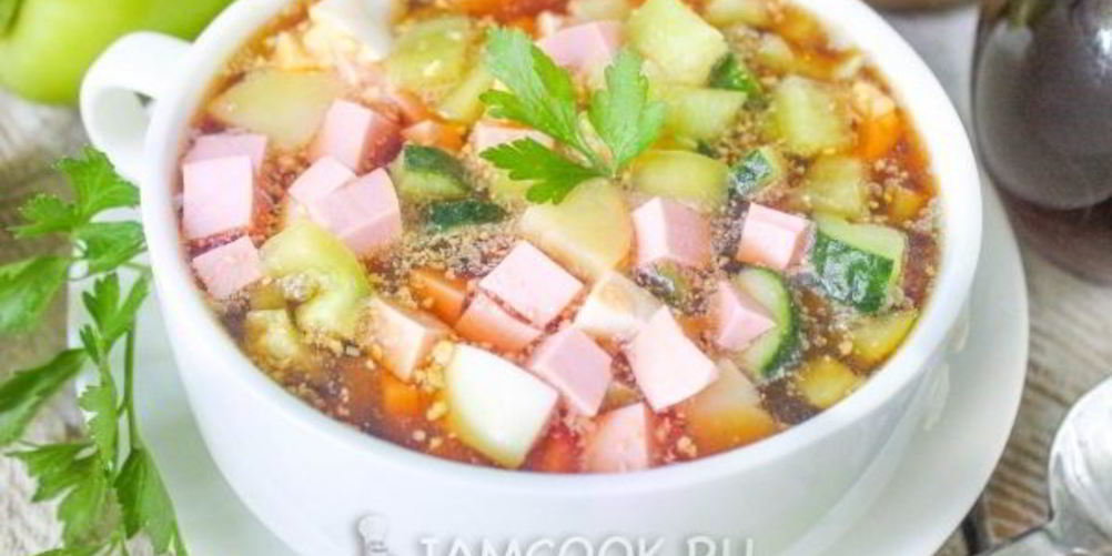 Как приготовить окрошку на квасе с колбасой и болгарским перцем