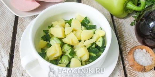 Рецепт окрошки на квасе с колбасой и болгарским перцем