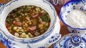 Рецепт Окрошки на квасе с полукопченой колбасой