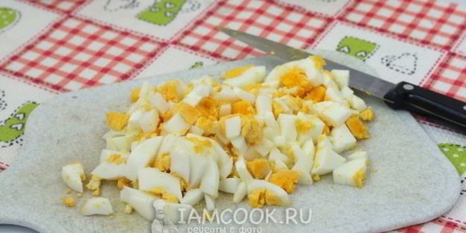 Рецепт окрошки на сыворотке и сметане