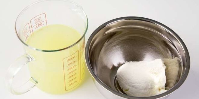 Рецепт окрошки на сыворотке с колбасой