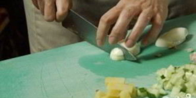 Рецепт окрошки с колбасой