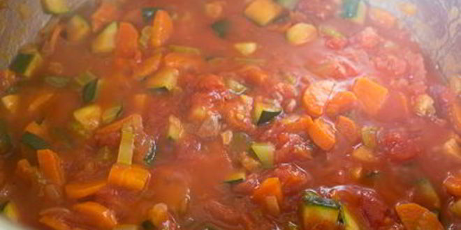 Рецепт летнего овощной суп с красной фасолью