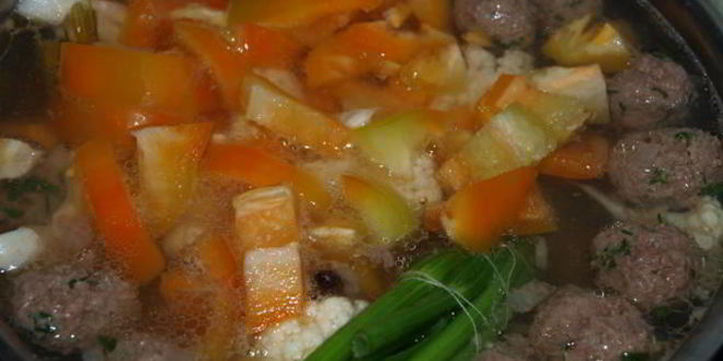 Рецепт овощного супа с фрикадельками диетический