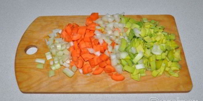 Рецепт овощного супа с луком-пореем