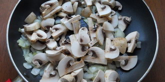 Рецепт овощного супа с шампиньонами и вермишелью