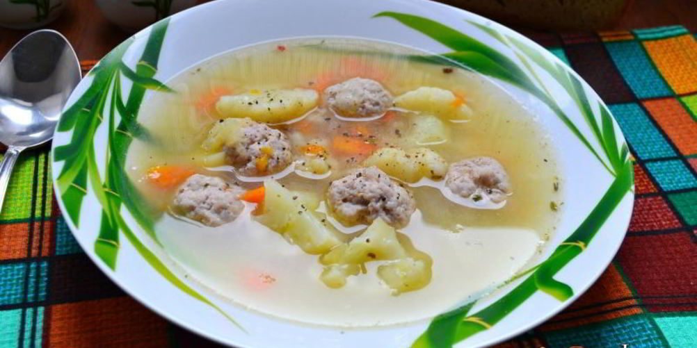 Как приготовить овощной суп с цветной капустой и фрикадельками