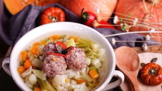 Рецепт Овощного супа с тыквой и фрикадельками