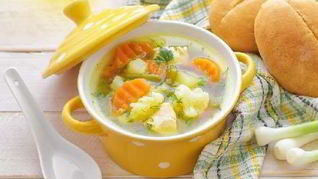 Рецепт Супа овощной в горшочке с цыпленком