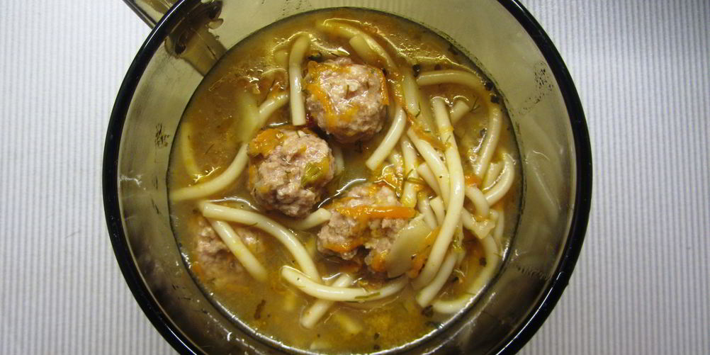 Как приготовить суп с вермишелью, овощами и фрикадельками