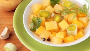 Рецепт Похлебки из репы с пореем и чесноком