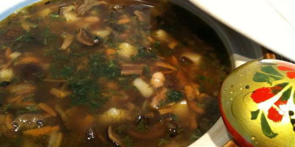 Как приготовить сытную постную похлебку с грибами и фасолью