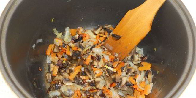 Рецепт рассольника с грибами и овсянкой в мультиварке