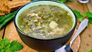 Рецепт Рассольника с крапивой и щавелем