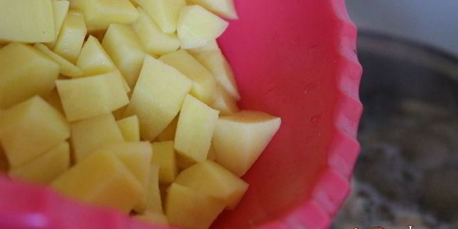 Рецепт рассольника с маслятами и ветчиной