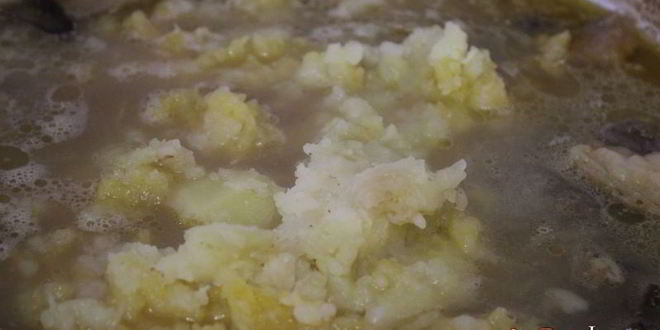 Рецепт щей из квашенной капусты с грибами и перловкой