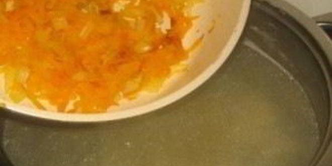 Рецепт щей из щавеля с курицей