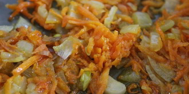 Рецепт зеленых весенних щей с фрикадельками