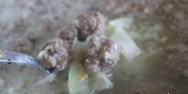 Рецепт зеленых весенних щей с фрикадельками