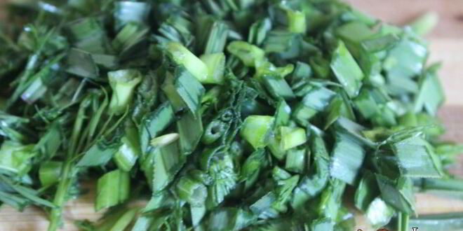 Рецепт зеленых весенних щей с фрикадельками