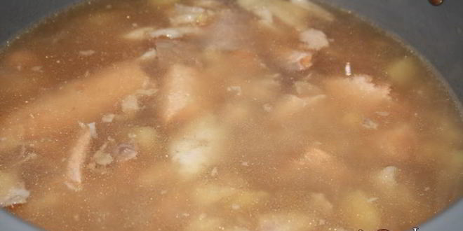 Рецепт сливочного супа с форелью, судаком и шпинатом